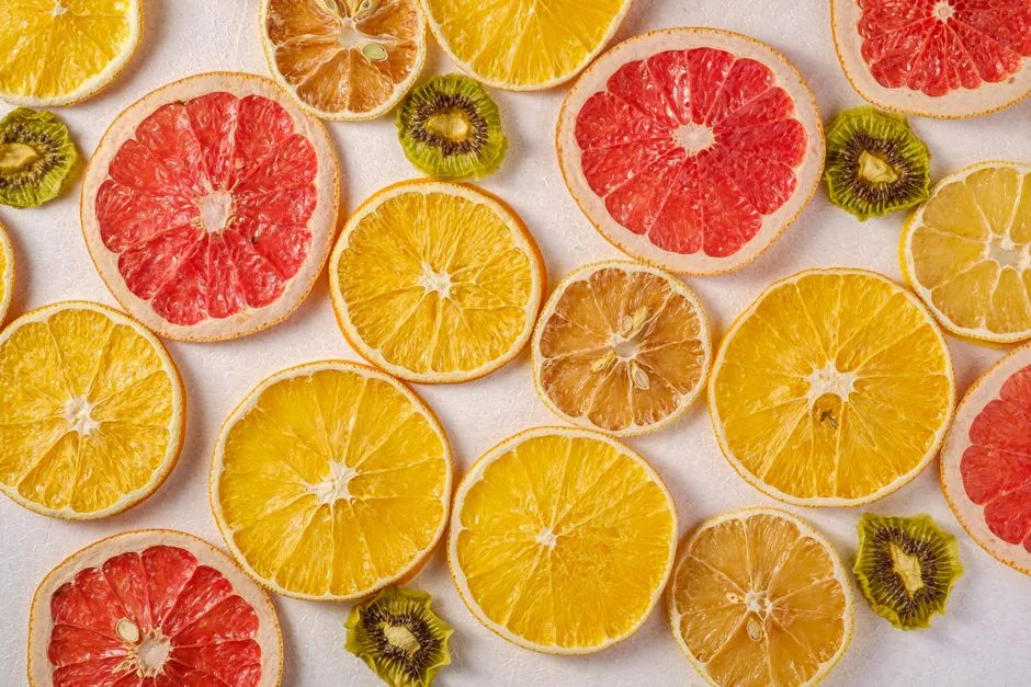 7 pomysłów DIY na dekoracje z suszonych owoców i cytrusów