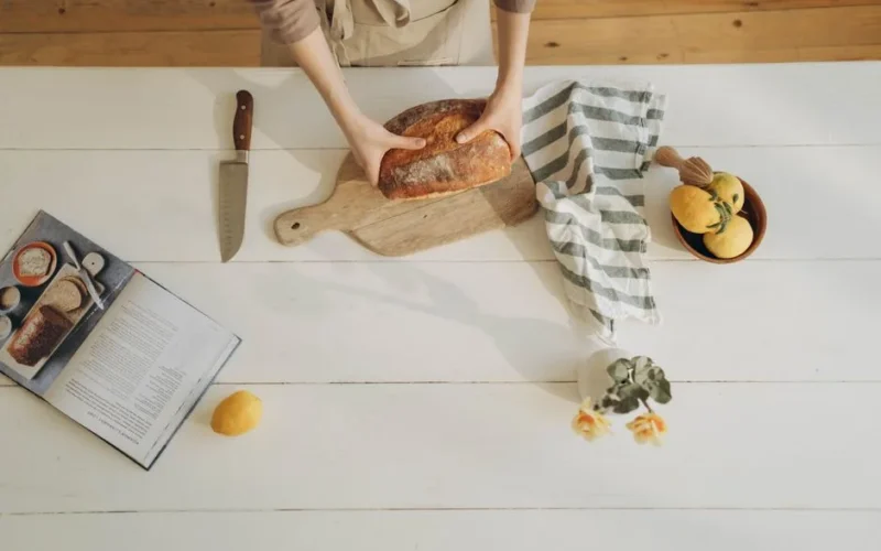 Uważne pieczenie chleba na zakwasie - przewodnik slow life