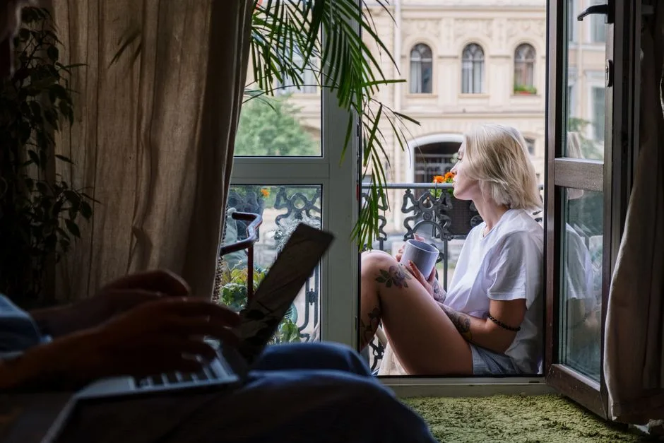 Slow life na balkonie: 5 rytuałów na 15 minut relaksu